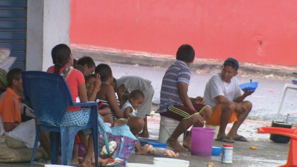 Com projeto de lei, Romero Jucá qer controlar a fronteira e o número de pessoas que entram no país