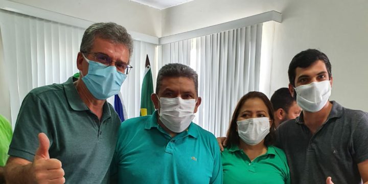 Jairo Araújo e diretório do MDB