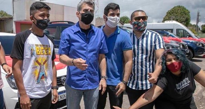 Jucá e a juventude do MDB. Foto para representar o dia nacional da juventude