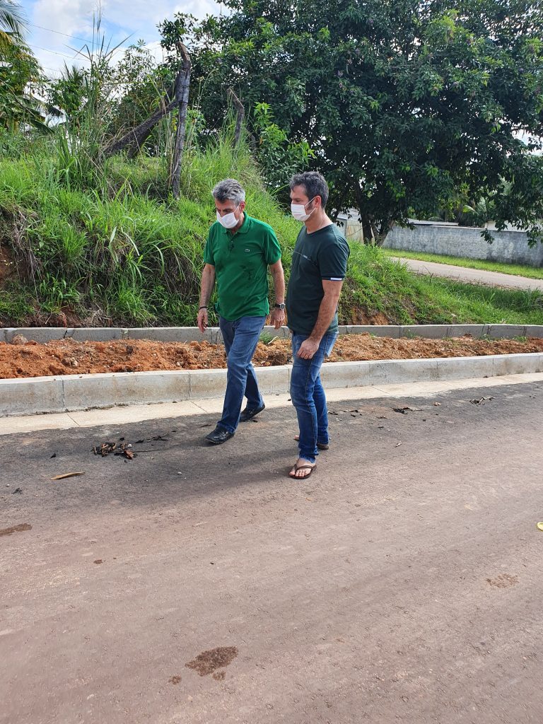 Jucá e James andam por obra de infraestrutura. São Luiz melhorou com os investimentos