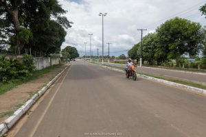 Imagem de rua asfaltada em Caracaraí