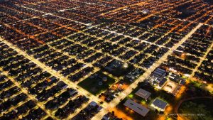 Imagem aérea de Boa Vista mostra iluminação de LED