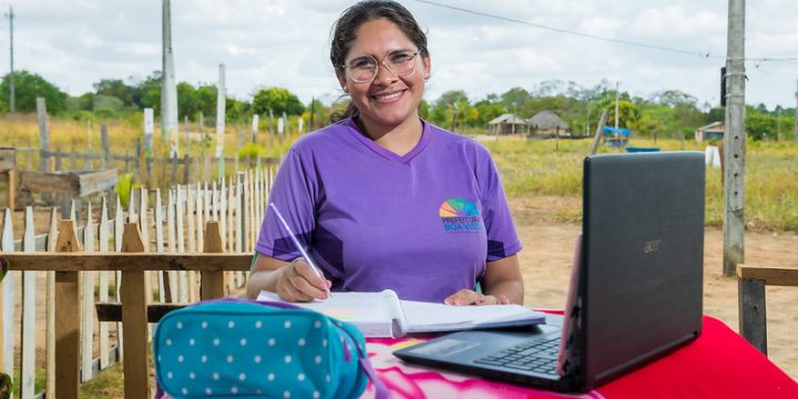 A professora dá aula na área rural de Boa Vista