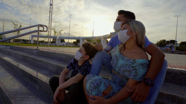 Pollyana Silva com o marido e o filho no Parque do Rio Branco têm o sentimento de mais segurança