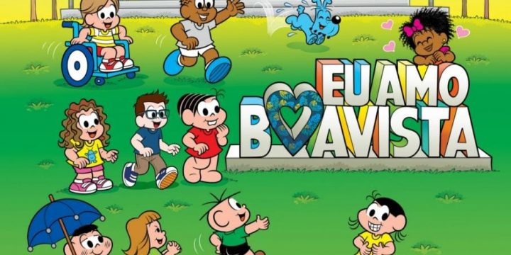 Crianças brincando na Praça das águas