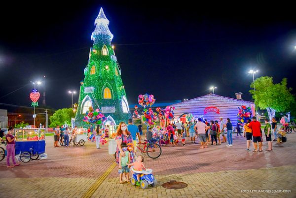 Natal na praça Fábio Paracat