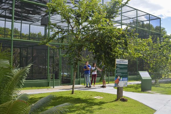 Equipe da Folha de São Paulo conhecendo o parque