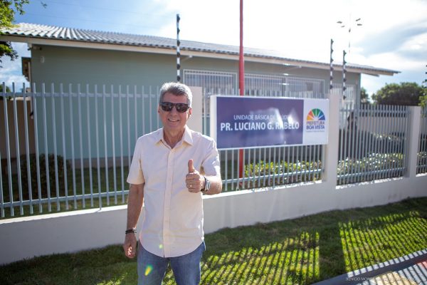 Romero Jucá durante inauguração de mais uma unidade de saúde