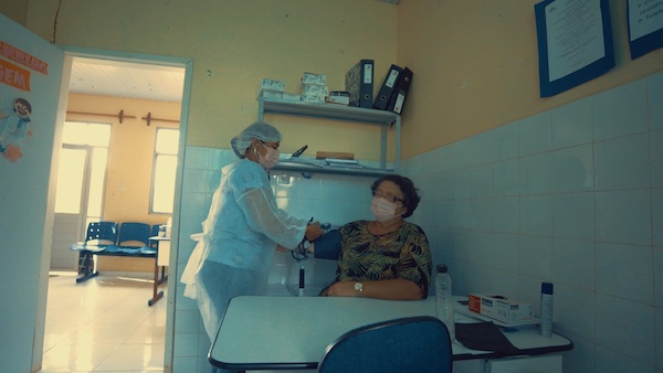 A Dona Lia tem saúde perto de casa
