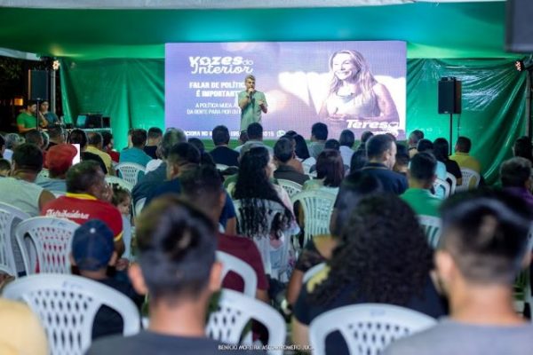 Vozes do Interior ouvindo a população