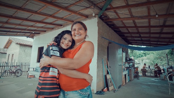 Tatiane é uma das pessoas que ganhou casa no Cantá