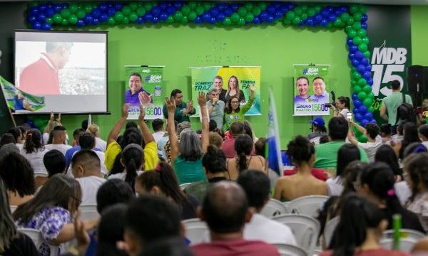 Romero Jucá em reunião de campanha